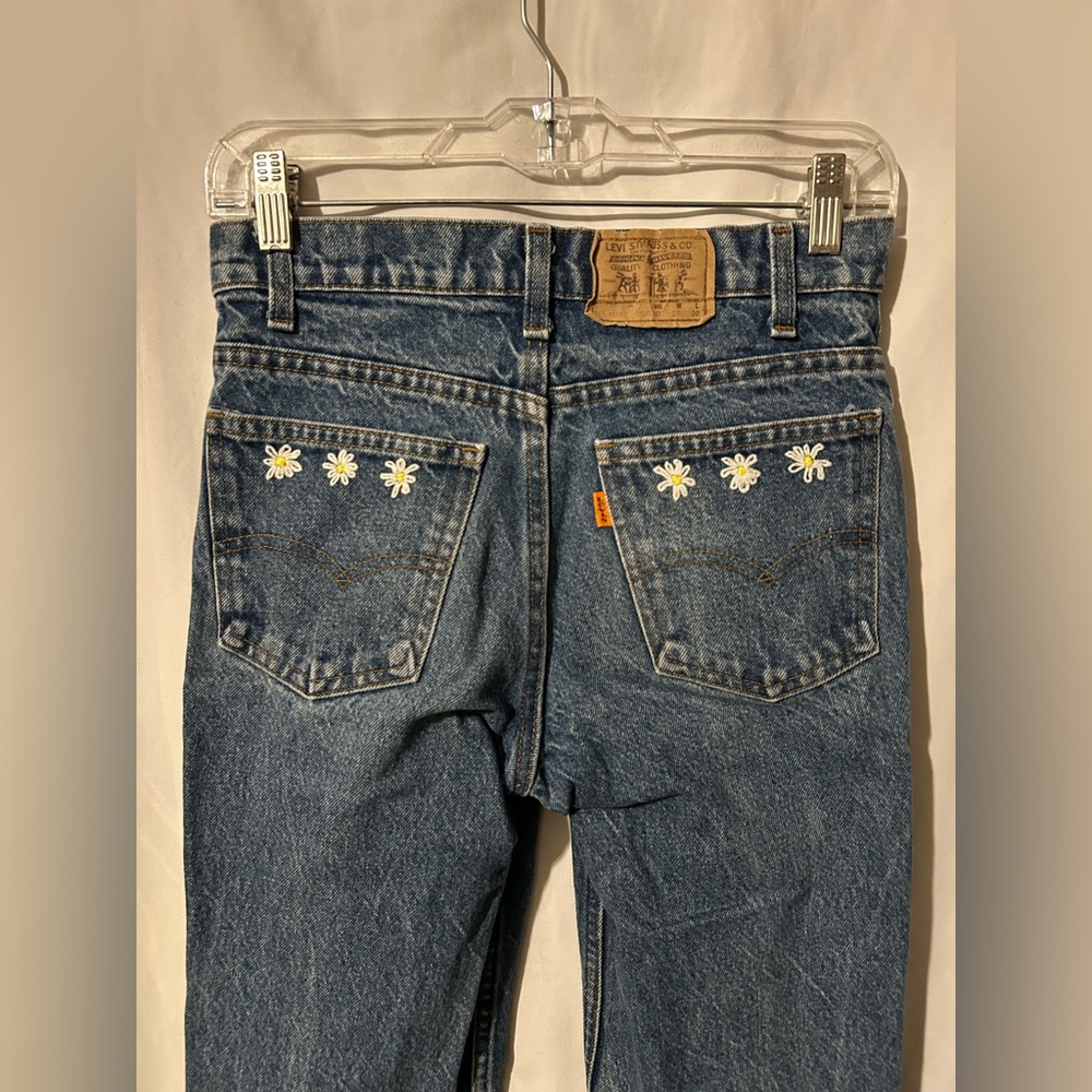 Vintage Orange Tag Levi’s Women’s Floral Embroidered Blue Denim Jeans - Picture 2 of 5